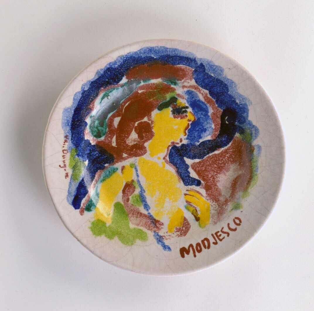 Modjesco soprano singer