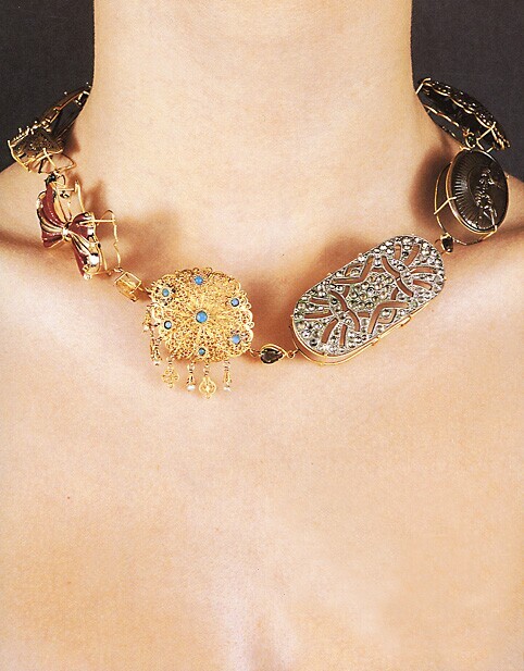 Broche collier